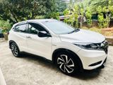 RENT A CAR HONDA VEZEL RS