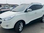 Rent a car Hyundai Tucson jeep