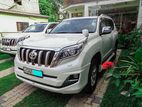 Rent a Car - Land Cruiser Prado 150 2016