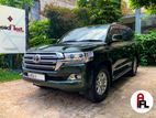 Rent a Car - Land Cruiser Sahara V8