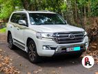 Rent a Car - Land Cruiser Sahara V8