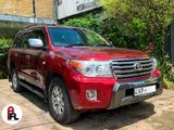 Rent A Car-Land Cruiser V8