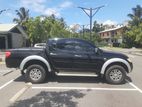 Rent A Car - Mitsubishi L200 Warrior