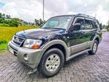 Rent a Car- Mitsubishi Montero
