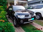 Rent a car - Mitsubishi Montero