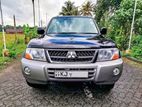 Rent a car - Mitsubishi Montero