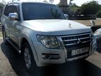 Rent a Car- Mitsubishi Montero Jeep