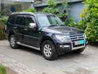 Rent a Car - Mitsubishi Montero Sport