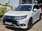 Rent a Car - Mitsubishi Outlander