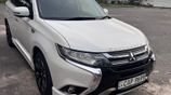 Rent a Car - Mitsubishi Outlander