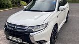 Rent a Car - Mitsubishi Outlander