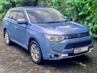 Rent a Car Mitsubishi Outlander