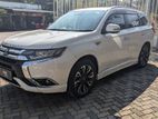 Rent A Car - Mitsubishi Outlander New Face
