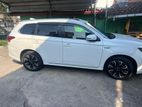 Rent a Car Mitsubishi Outlander White