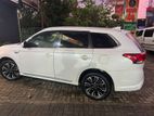Rent a car - Mitsubishi Outlander White