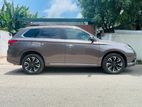 Rent a Car - Mitsubishi Pluging Hybrid Outlander