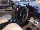 Rent a Car - Montero Black ( Mitsubishi )