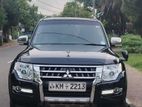 Rent a Car - Montero Jeep