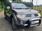 Rent a Car Montero Sport