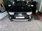 RENT A CAR- MONTERO SPORT JEEP