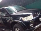 RENT A CAR- MONTERO SPORT JEEP