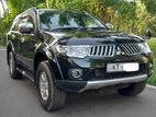 Rent A Car - Montero Sport Jeep