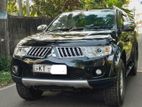 Rent A Car - Montero Sport Jeep