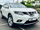 Rent a Car Nissan Extrail
