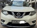 Rent a Car - Nissan X Trail