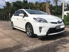 Rent A Car - Prius 3RD Gen