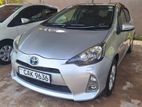 RENT A CAR TOYOTA AQUA