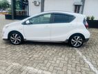 Rent a car Toyota Aqua