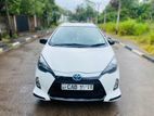 Rent a car- Toyota Aqua