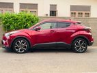 Rent a Car - Toyota C-HR 2018 Sport