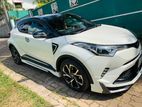 Rent a Car - Toyota C-HR