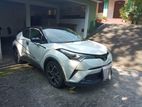 Rent A Car - Toyota CH-R