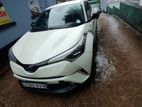 Rent a Car - Toyota CHR