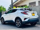Rent a Car - Toyota CHR
