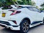 Rent a car Toyota CHR