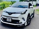 rent a car - Toyota chr