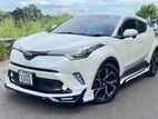 Rent a Car - Toyota CHR