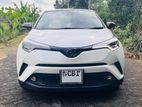 Rent a Car - Toyota CHR