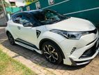 Rent a Car - Toyota CHR