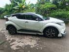 Rent a Car Toyota CHR