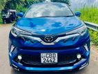 Rent a car - Toyota CHR new