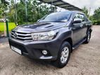 Rent a Car - Toyota Hilux 2017