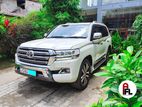 Rent a Car - Toyota Land Cruiser Sahara V8