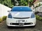 Rent a Car- Toyota Prius 2nd Gen