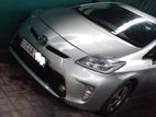 Rent a Car- Toyota Prius 3 rd