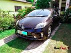 Rent a Car - Toyota Prius 3rd Gen 2012